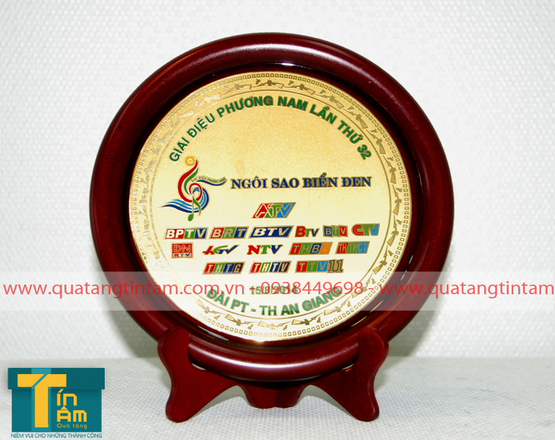 QUÀ TẶNG TÍN TÂM